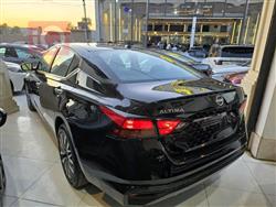 نيسان ألتيما